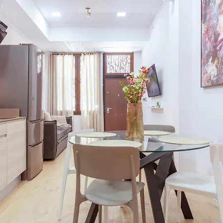 Apartment Singularstays Olimpia *